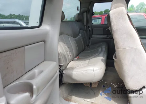 2000 GMC Sierra 1500 Sle из США, поврежденный, VIN 1GTEK19T3YZ257549